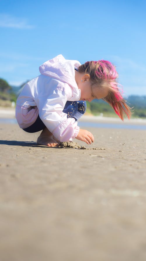 Free stock photo of beach, beachcombing, pink hair