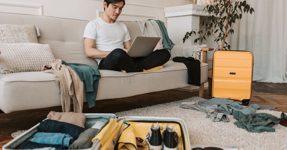 Minimalisme Voyage : 10 Accessoires Indispensables pour Voyager Léger