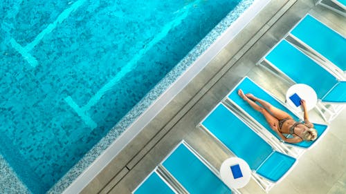 Kostenlos Kostenloses Stock Foto zu badeanzug, bikini, blau Stock-Foto