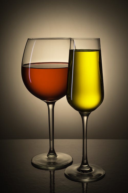 Безкоштовне стокове фото на тему «алкоголь, біле вино, винний бокал» стокове фото