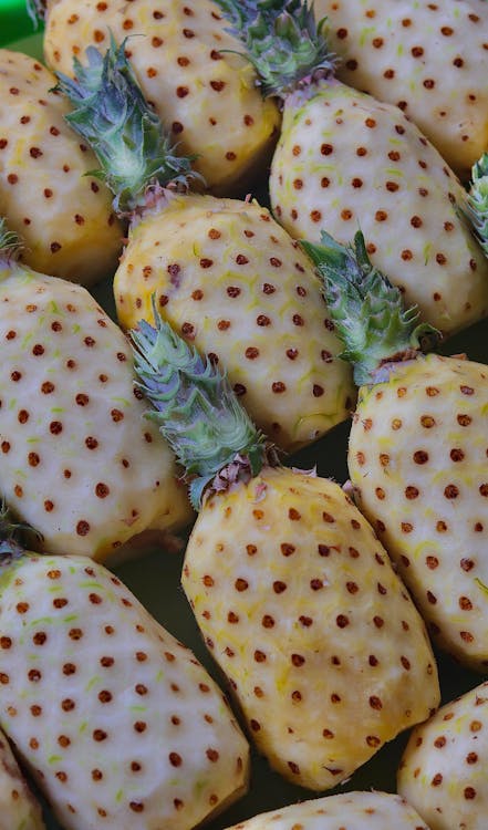 A Peeled Pineapples in a Row