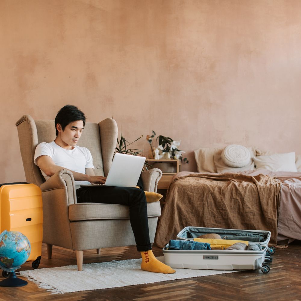 Bethersden — student move with boxes and a van