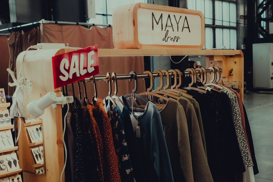 Après les soldes d'été : ce qui reste en boutique et comment en profiter en août
