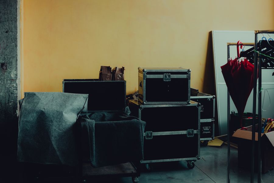 Flightcases de matériel audiovisuel prêts au transport