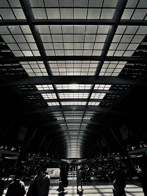 Gratis Immagine gratuita di aeroporto, architettura, bianco e nero Foto a disposizione
