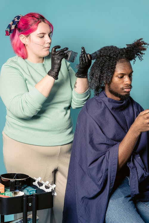 Salon quality hair curler in action