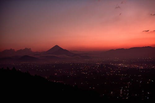 Free Gratis stockfoto met achtergrondlicht, avond, bergen Stock Photo