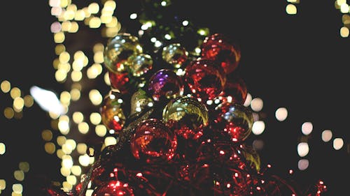 Free Shallow Focus of Christmas Ornaments Stock Photo