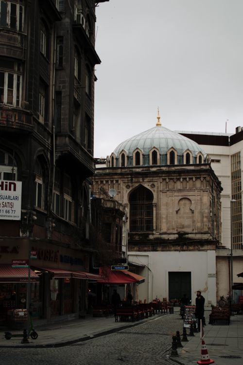 Free Explore a classic street view featuring historic Ottoman architecture in a cityscape setting. Stock Photo