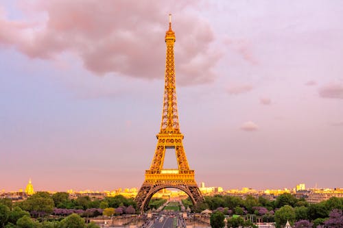 Free Photo of Eiffel Tower Stock Photo