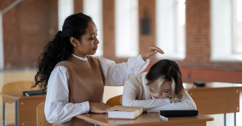 Comprendre le vocabulaire du désenvoûtement : repères et prudence