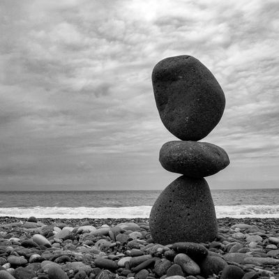 Balanced stones in black and white — Alexander Grigorian on Pexels