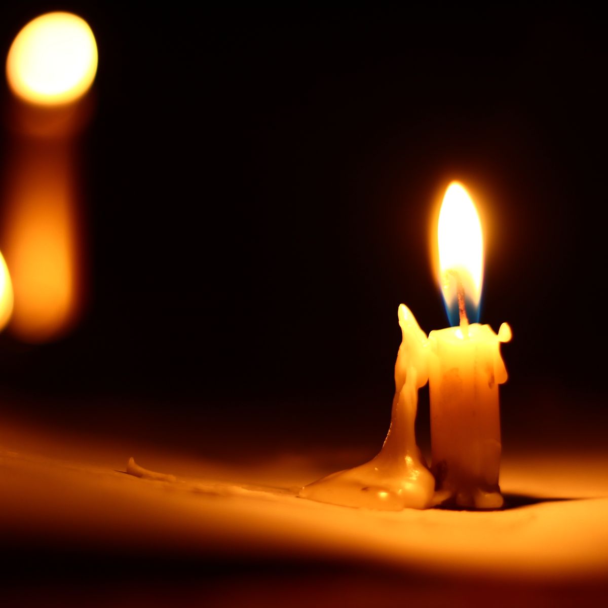 Ember & Oak Candle Co.