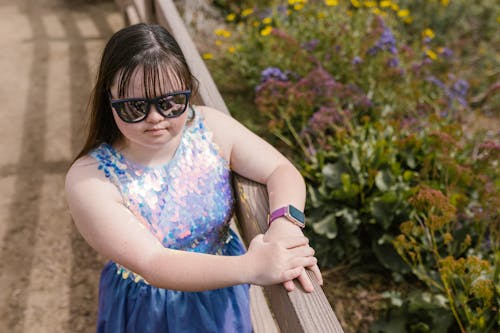 Free Fotos de stock gratuitas de autismo, discapacidad, Gafas de sol Stock Photo