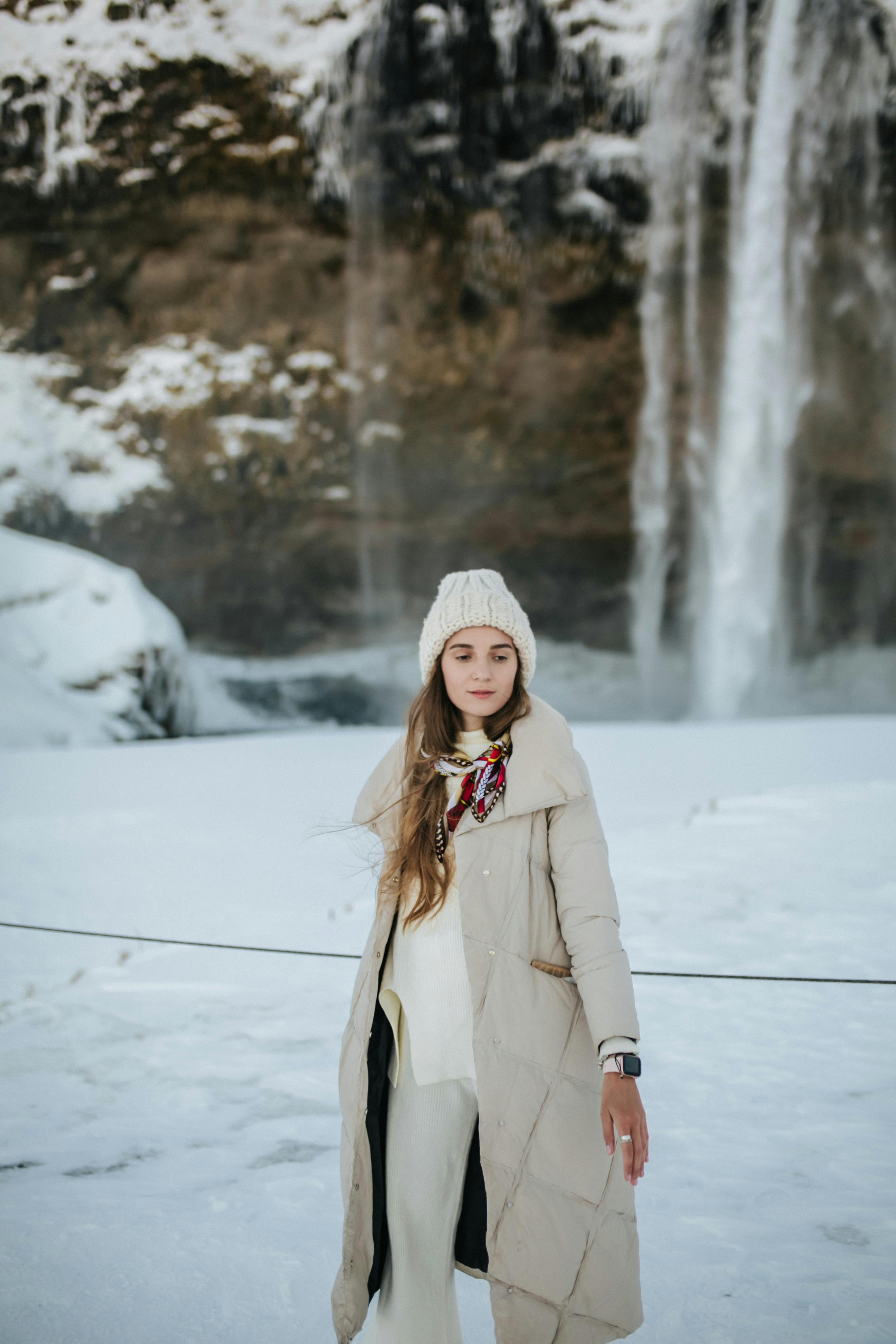 158,400+ Trendy Winter Fashion Stock Photos, Pictures & Royalty