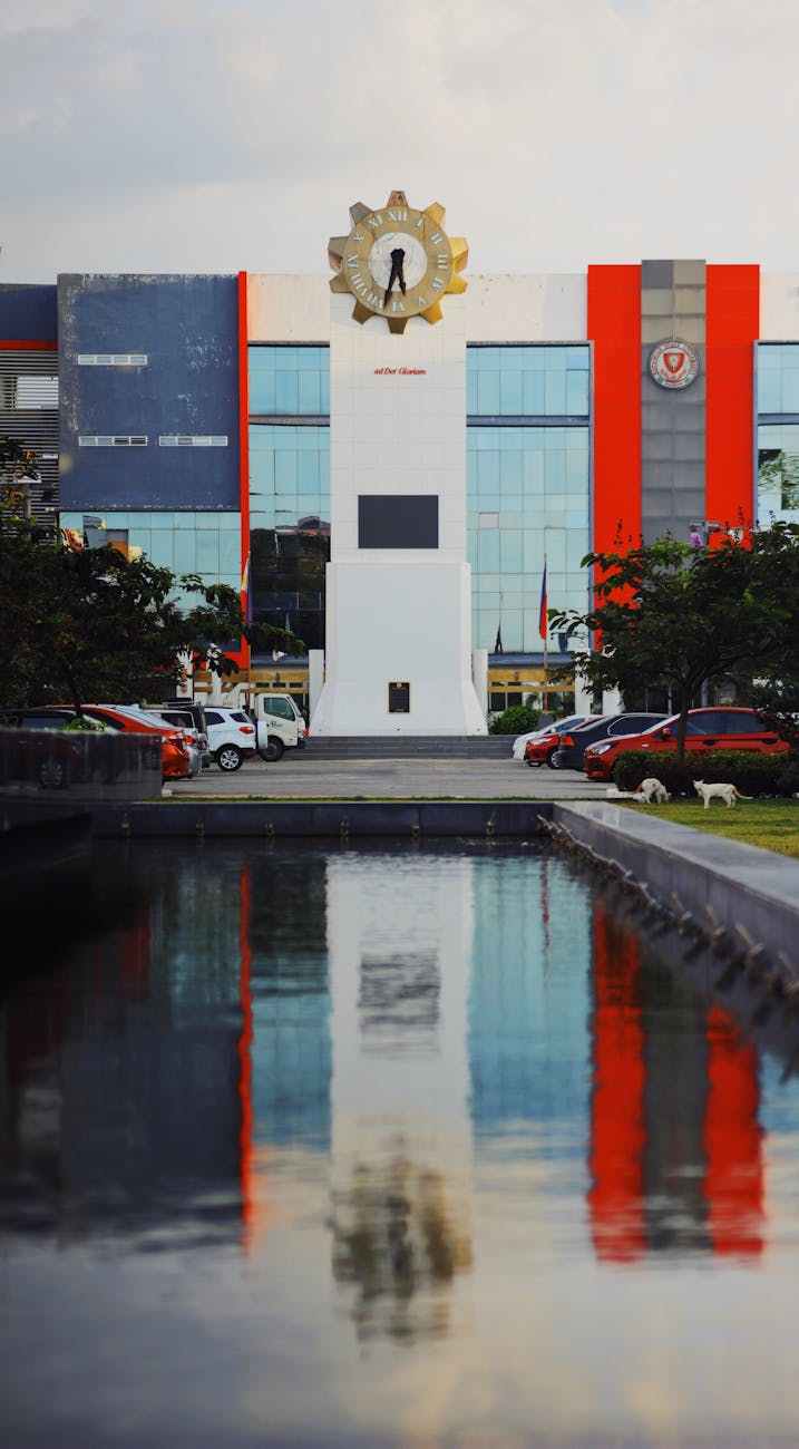 필리핀 독수리 센터 갤러리 이미지