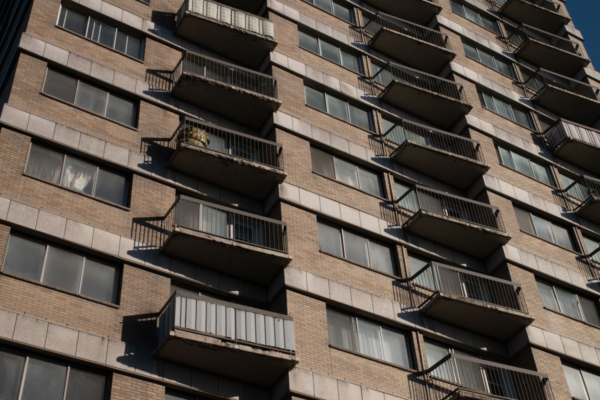 flat moves in Brentford — Flat Moves in Brentford — the working end of the job