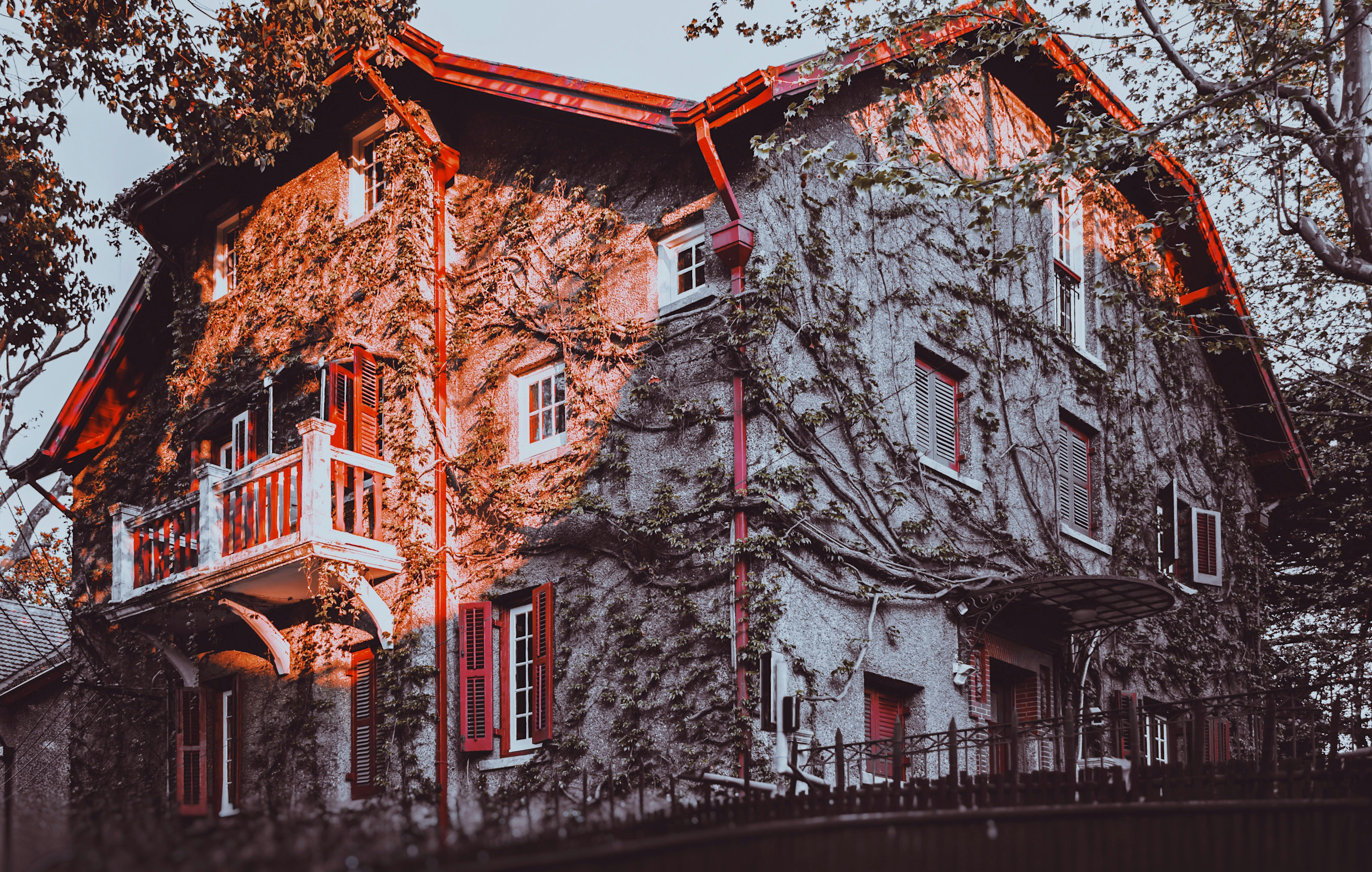 Mortgage rates fall on Iran ceasefire: Mortgage and refinance interest rates today — Photo by Dawn Lio on Pexels
