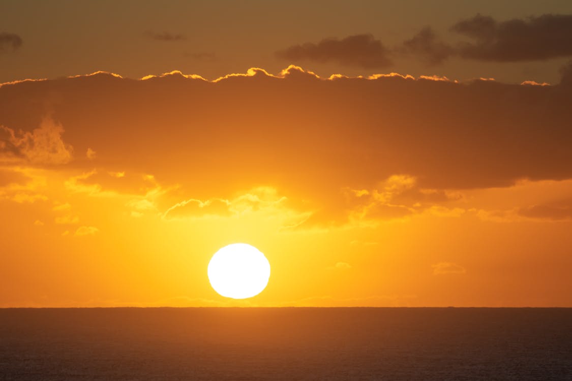 Free Scenic View of a Calm Sea during Sunset Stock Photo