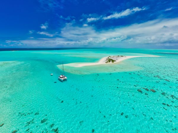 One way: Non-stop flights to Mauritius from Madrid starting from €224