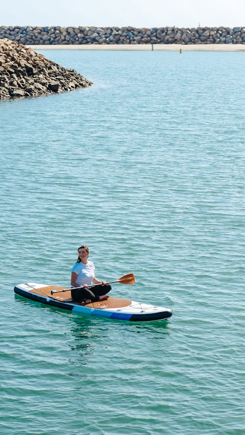 Δωρεάν στοκ φωτογραφιών με paddleboarder, αναψυχή, γαλάζια νερά Φωτογραφία από στοκ φωτογραφιών