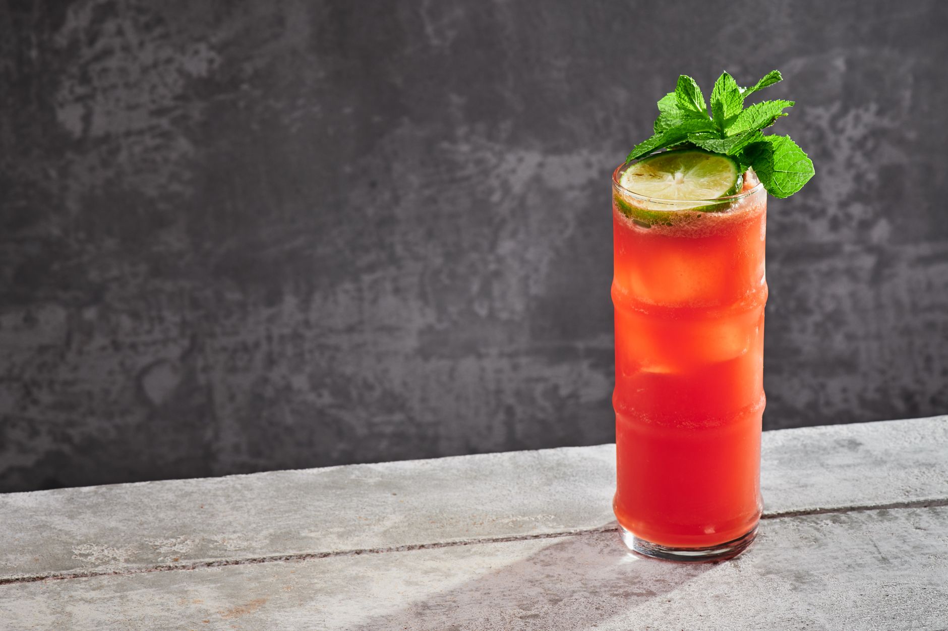Neely‘s Hurricane cocktail with orange garnish