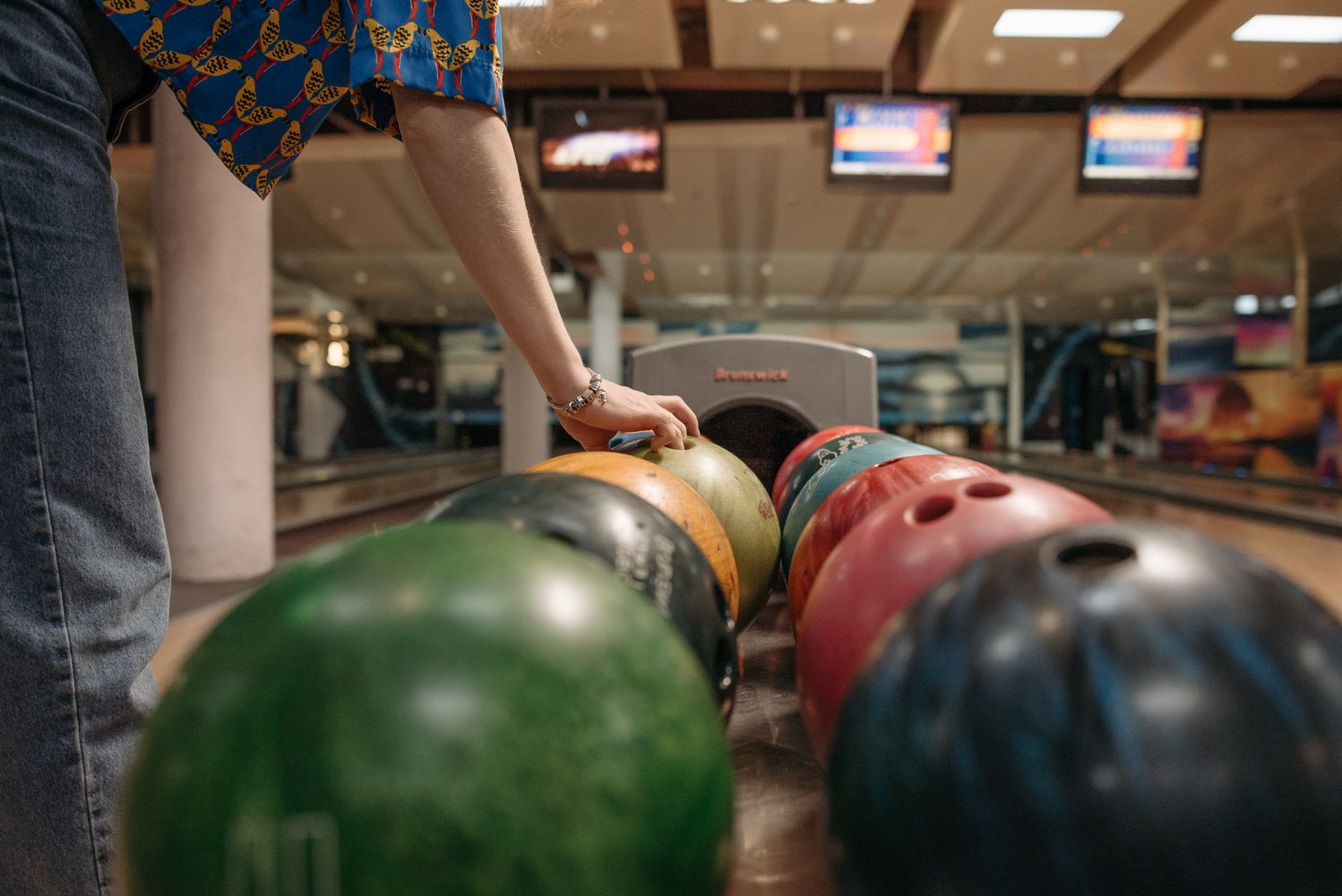 Bowler Photos, Download The BEST Free Bowler Stock Photos & HD Images
