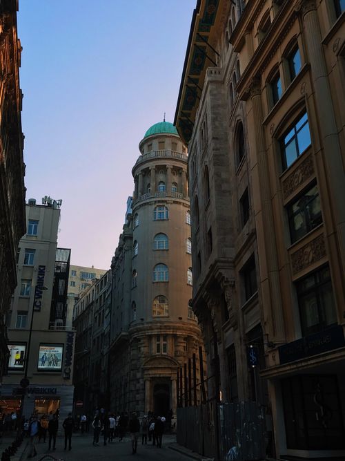 Free Cityscape of a historic street in Fatih, Istanbul during twilight, showcasing architectural details. Stock Photo