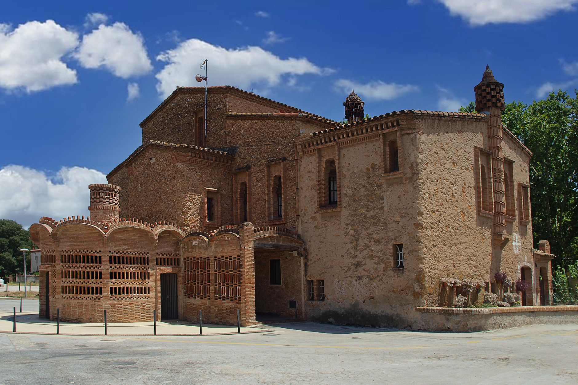 Eco Hoteles en Santa Coloma de Gramenet, Spain