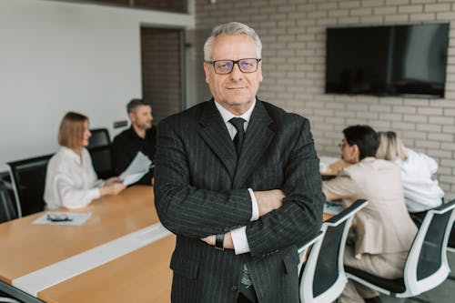 Foto d'estoc gratuïta de ancians, dempeus, empresari