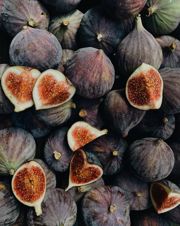 Free Close-Up Shot of Figs Stock Photo