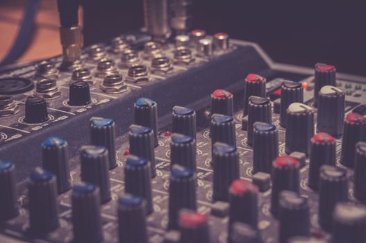 audio mixer desk