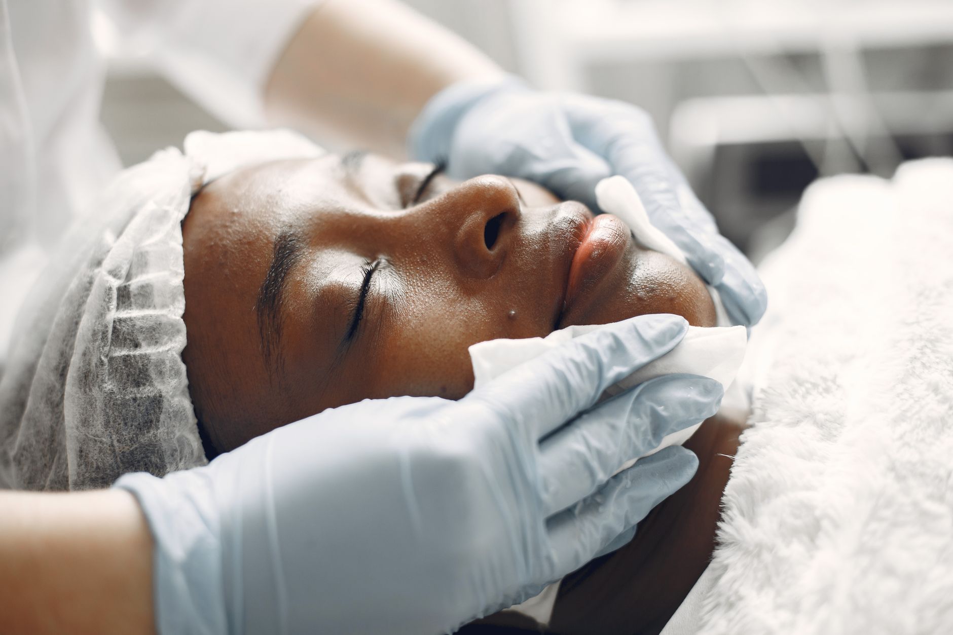 Modern Facelift: Natural Rejuvenation