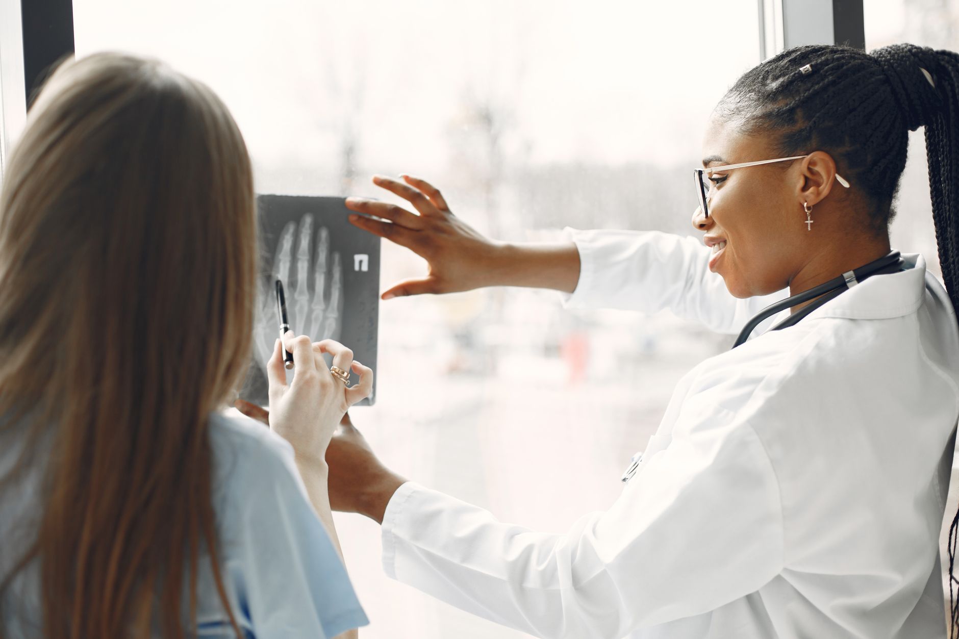 Can an X-ray Detect Bone Cancer? Understanding the Signs and Next Steps