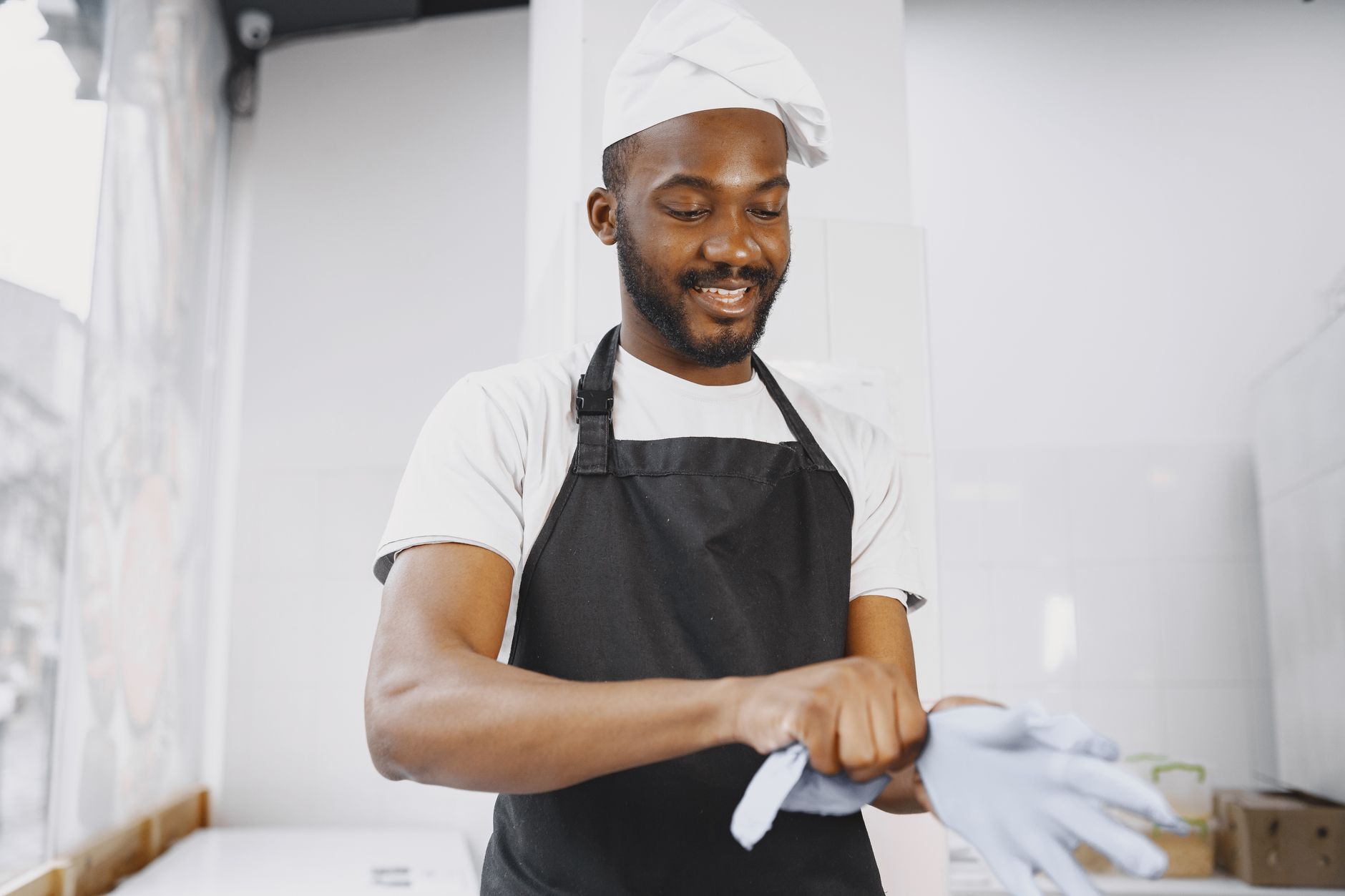 Handker Use Does a Food Handler Need to Wear Single-Use Gloves When ServSafe ...