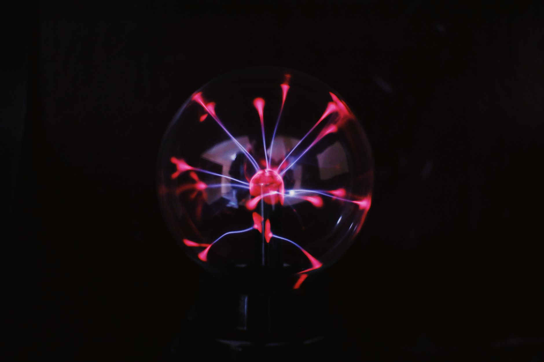 Reator de fusão da Helion arranca testes de rede: como acompanhar o marco energético