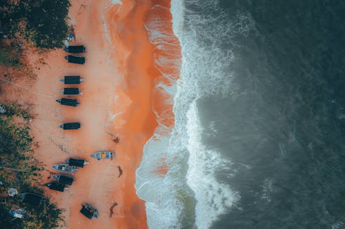 Foto profissional grátis de barcos, beira-mar, fotografia aérea