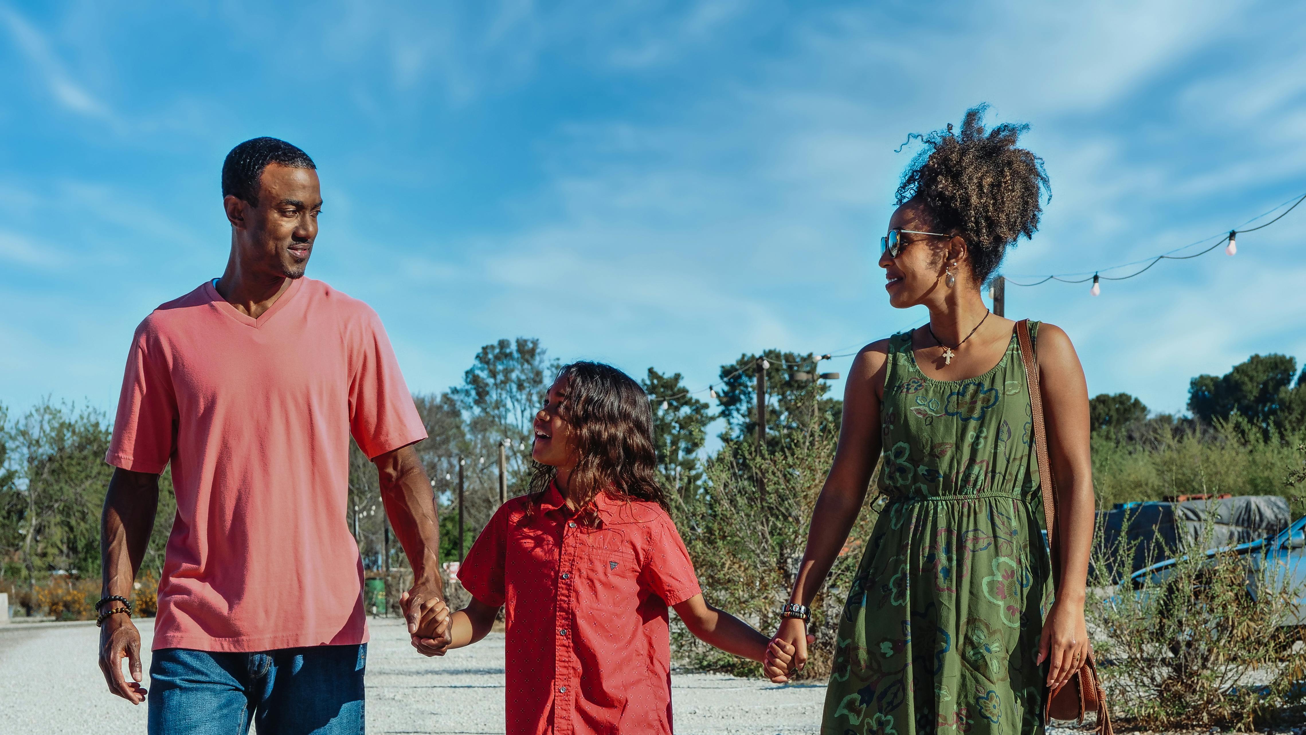 What parents need to know about Verizon Family Plus — Photo by Kindel Media on Pexels