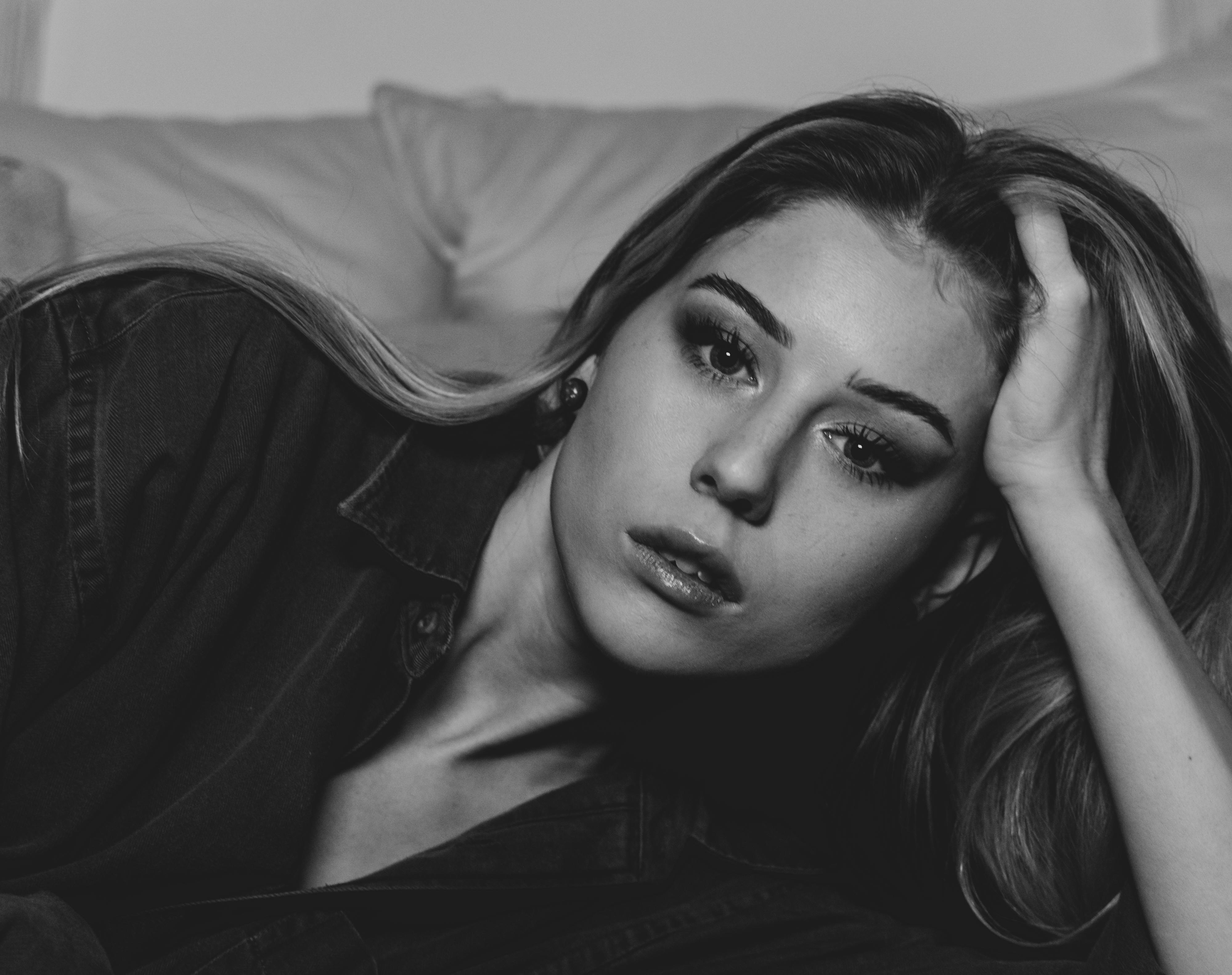 Us Weekly | Celebrity News, Gossip, Entertainment — Photo by Damian Barczak on Pexels
