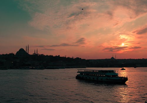 Kostenloses Stock Foto zu bosphorus, goldene stunde, istanbul