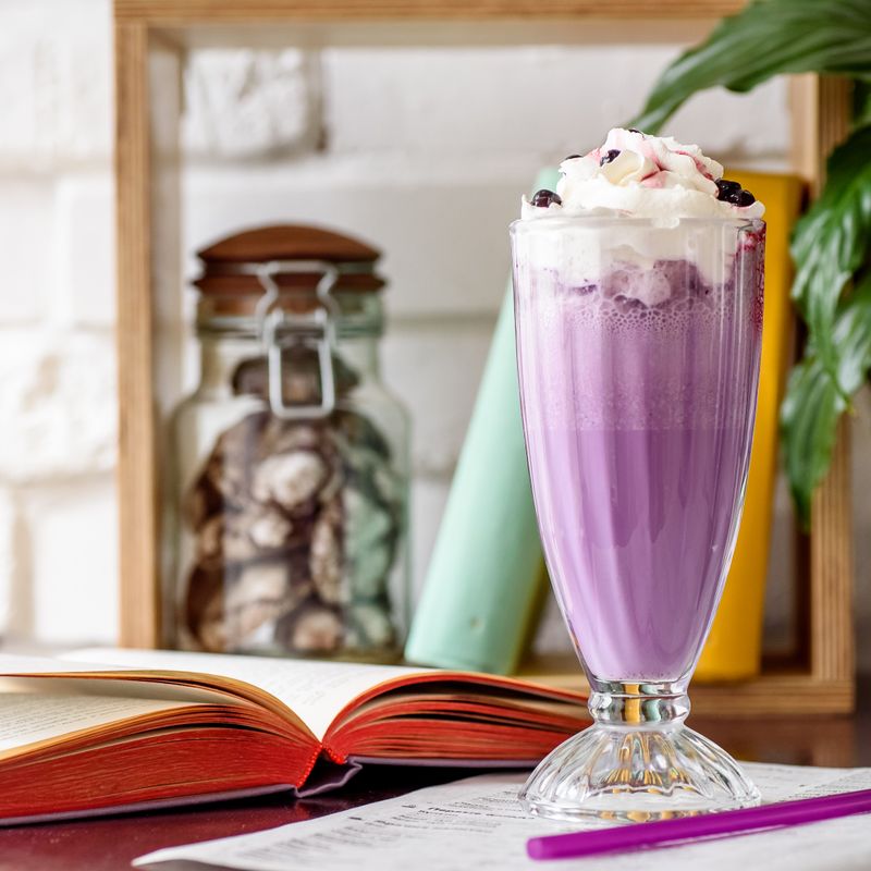 Black Currant Licorice Milkshake