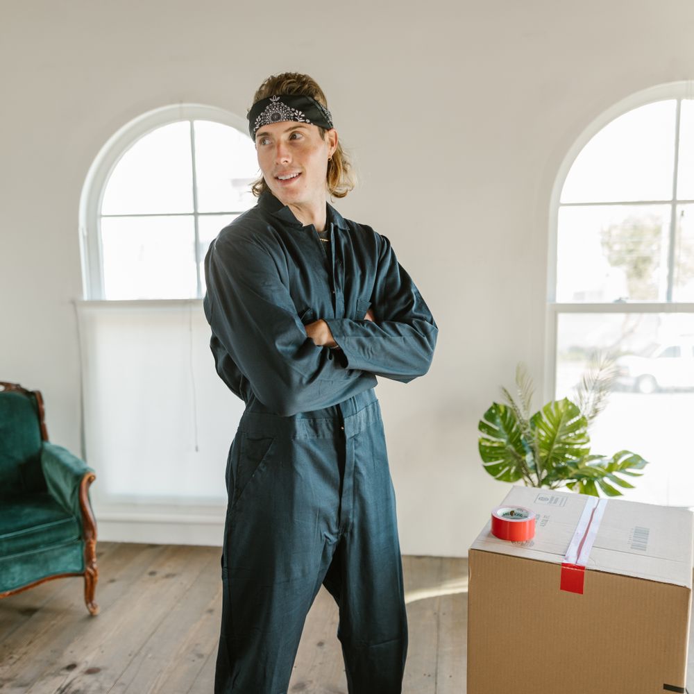 Crawley — professional packers wrapping and boxing belongings
