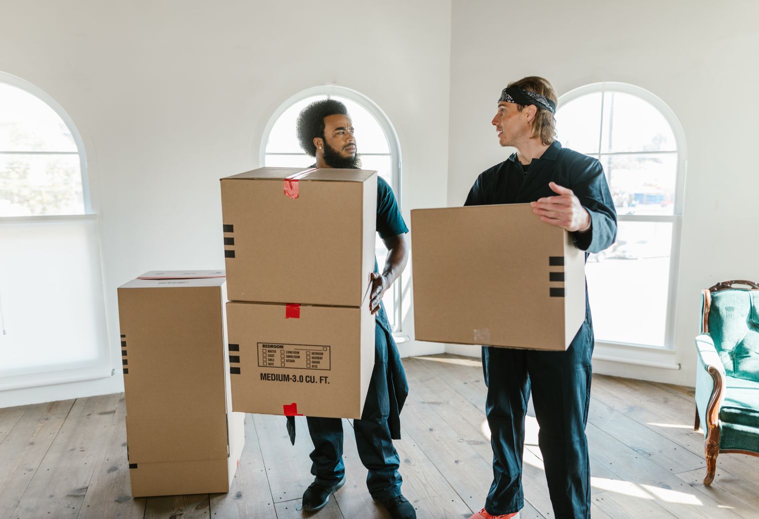 Fitzrovia — professional packers wrapping and boxing belongings