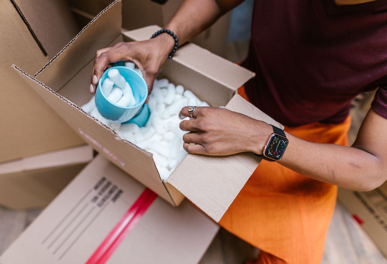 Lower Holloway — professional packers wrapping and boxing belongings