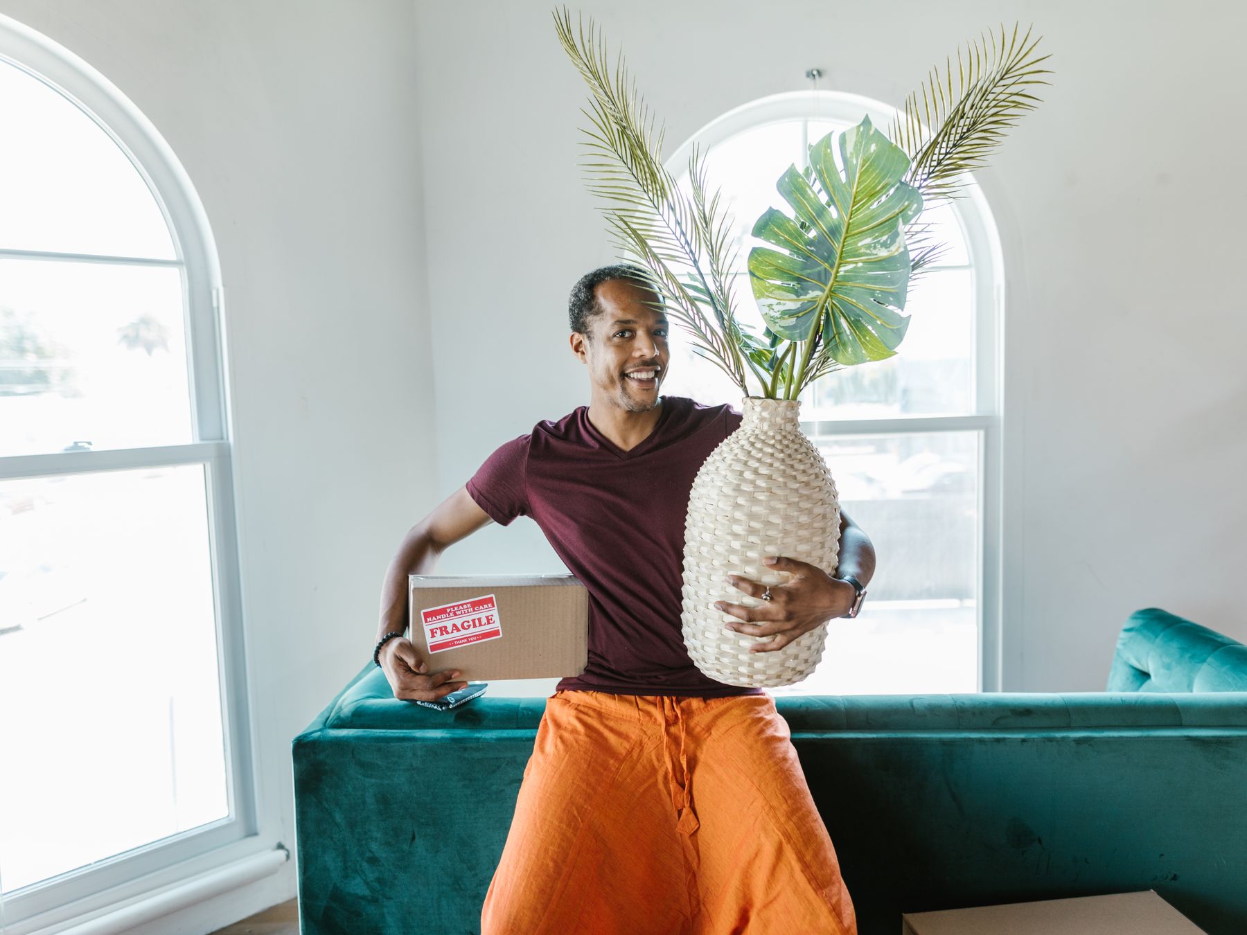 Ormiston — professional packers wrapping and boxing belongings