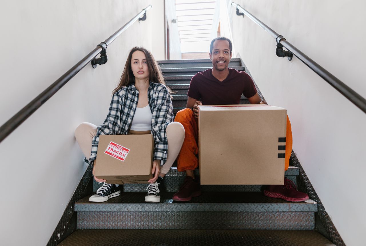 Flat & apartment removals Oxford — removals work in progress