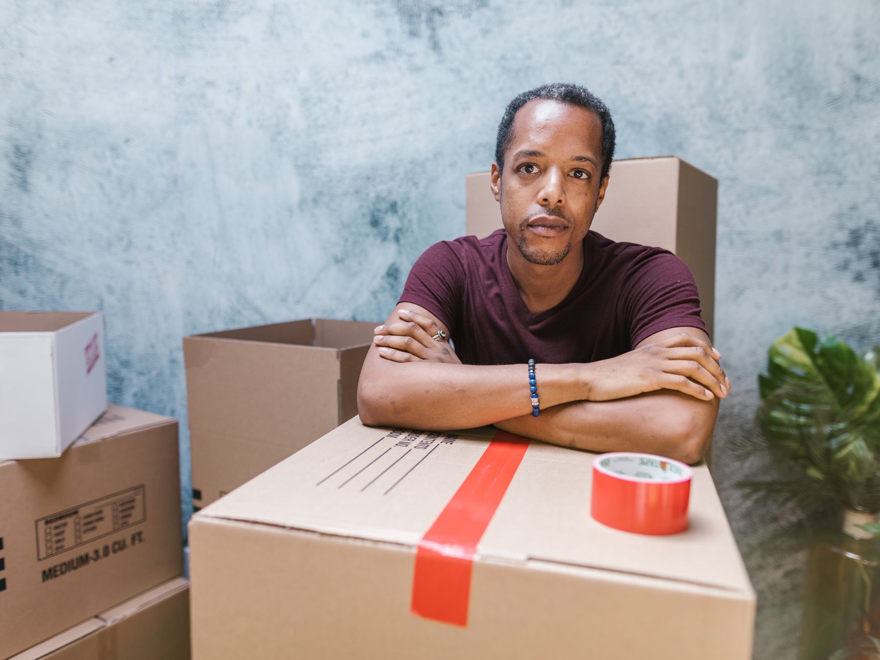 Dyce — professional packers wrapping and boxing belongings