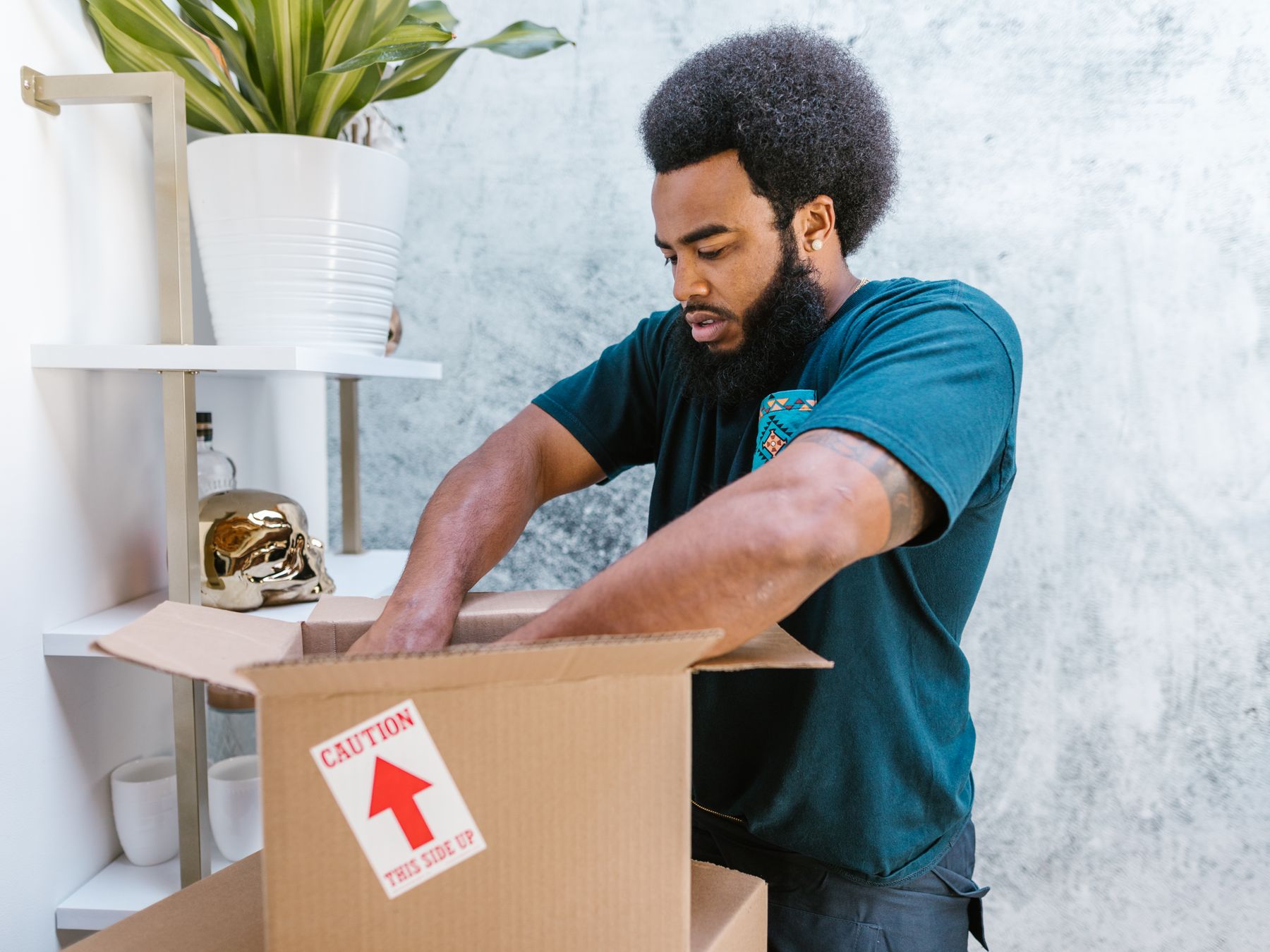 Poyle — student move with boxes and a van