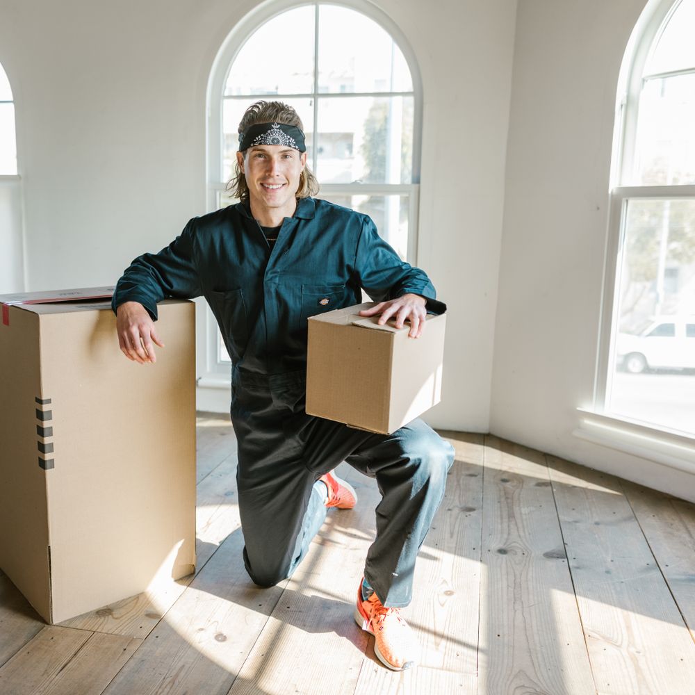 Worksop — movers carrying boxes for a flat move
