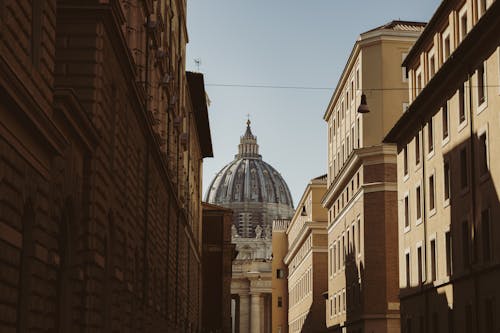 Saint Peters Cathedral between old buildings